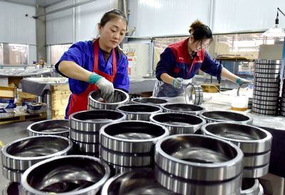 河北臨西:軸承出口訂單趕制忙